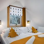 Riverhut - Skywalk - Blisko Do Szlakow Tpn Wiktorowki, Rusinowa Polana , Gesia Szyja , Brzeziny , Psia Trawka , Toporowa Cyrhla , Murowaniec , Hala Gasienicowa 木屋 Ciche Małe