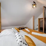 Riverhut - Skywalk - Blisko Do Szlakow Tpn Wiktorowki, Rusinowa Polana , Gesia Szyja , Brzeziny , Psia Trawka , Toporowa Cyrhla , Murowaniec , Hala Gasienicowa 木屋 *