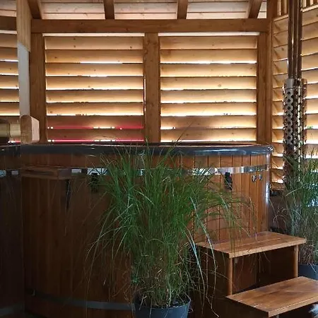 Riverhut - Skywalk - Blisko Do Szlakow Tpn Alpesi faház *