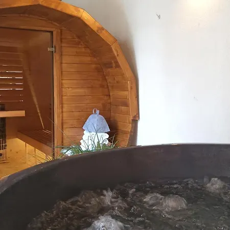 Riverhut - Sauna & Jacuzzi *