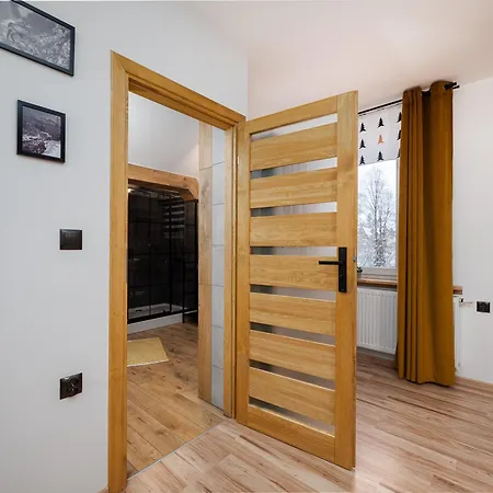 Riverhut - Skywalk - Blisko Do Szlakow Tpn Wiktorowki, Rusinowa Polana , Gesia Szyja , Brzeziny , Psia Trawka , Toporowa Cyrhla , Murowaniec , Hala Gasienicowa * Ciche Małe